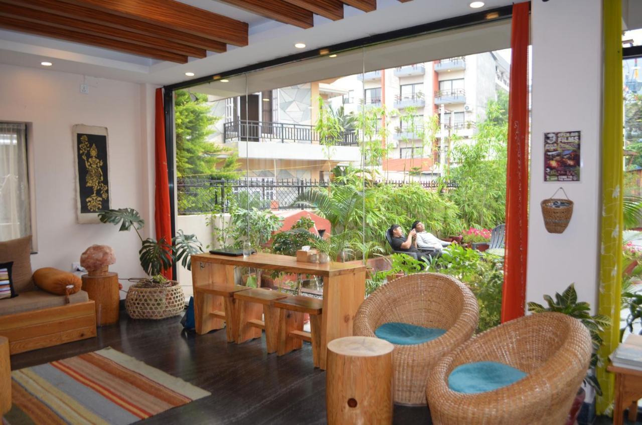 Hotel Karuna Pokhara Eksteriør billede