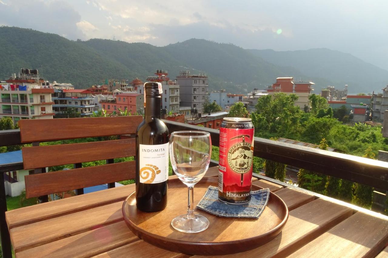 Hotel Karuna Pokhara Eksteriør billede