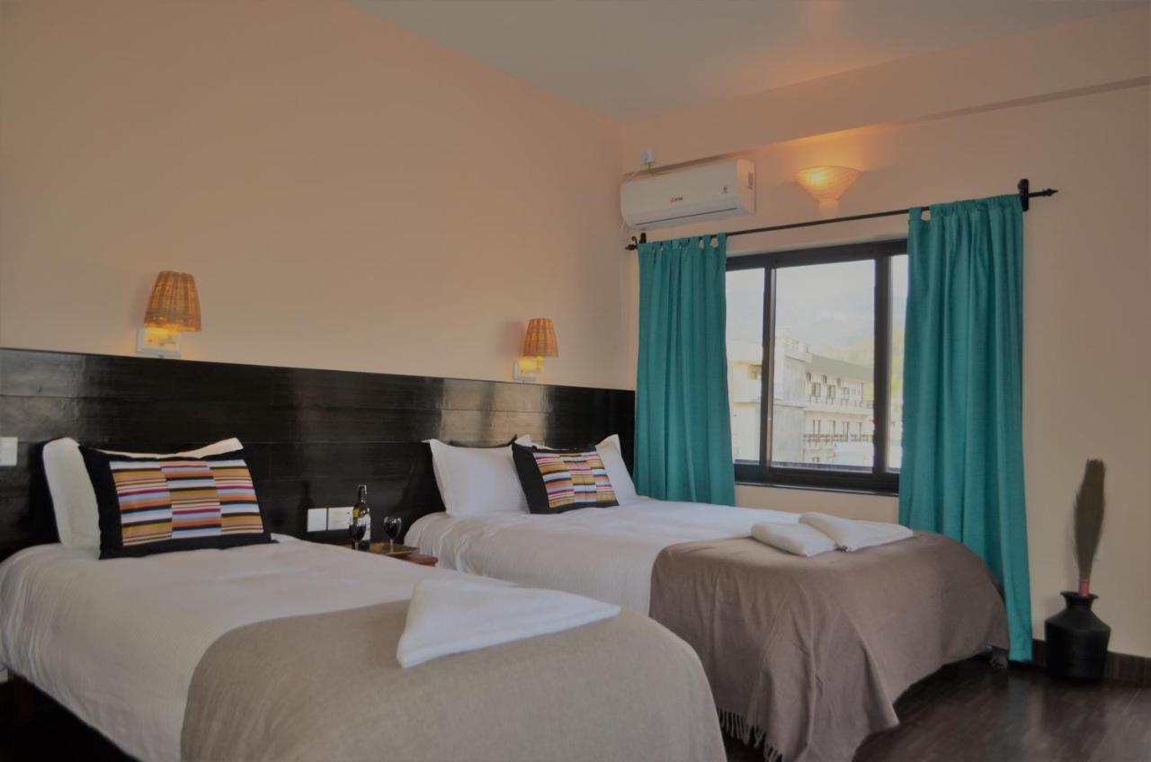 Hotel Karuna Pokhara Eksteriør billede