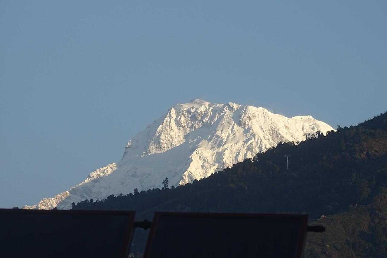Hotel Karuna Pokhara Eksteriør billede